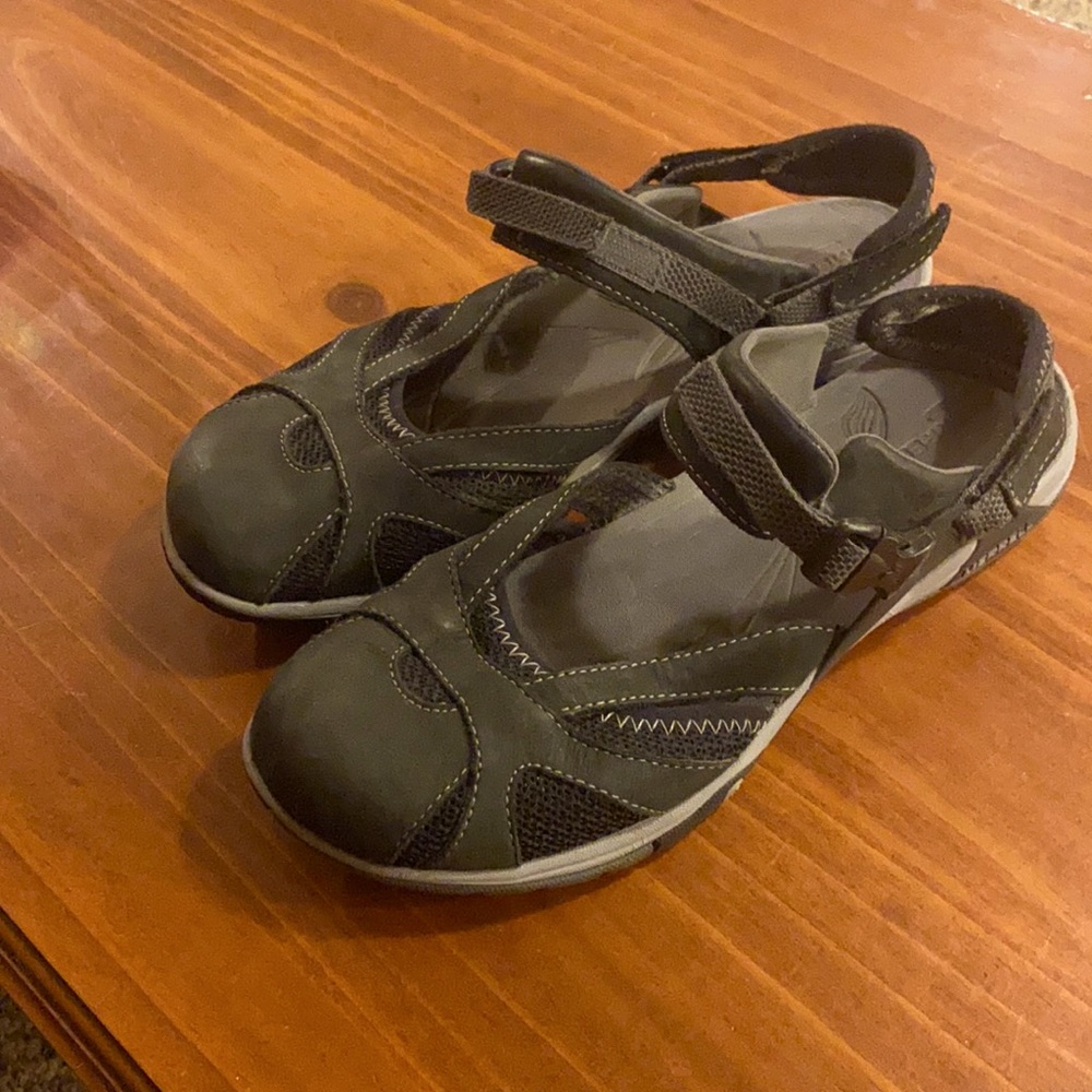 Merrel Sandals Size 9